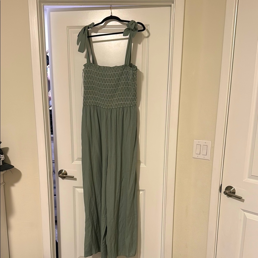 Elegant Green Sleeveless Jumpsuit